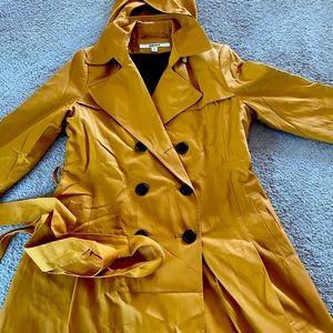 DKNY trench coat Size Small
